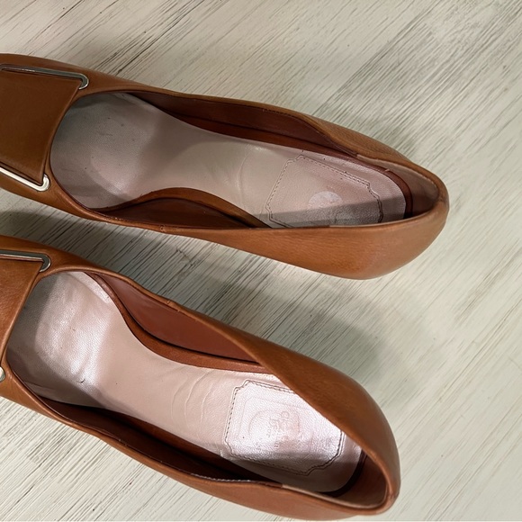 Prada camel color, thick, high heels w/ silver detailing. Size 9/40 women’s - Picture 3 of 7